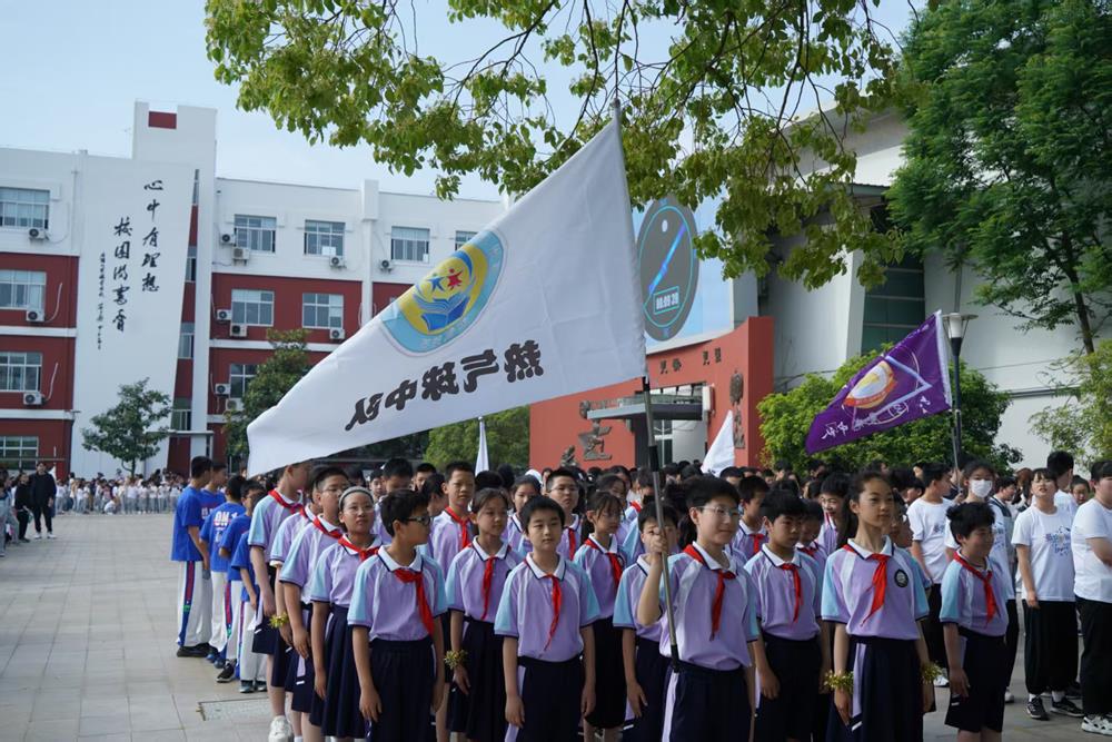 d56a1fe00f8e4a8baaab314389ec5ce1.jpg d56a1fe00f8e4a8baaab314389ec5ce1.jpg